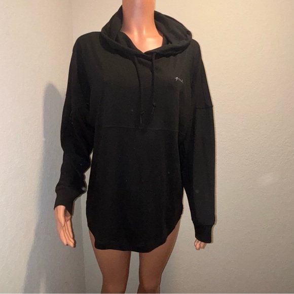 PINK Victoria's Secret Black Oversized Relaxed Sweatshirt - Picture 1 of 4